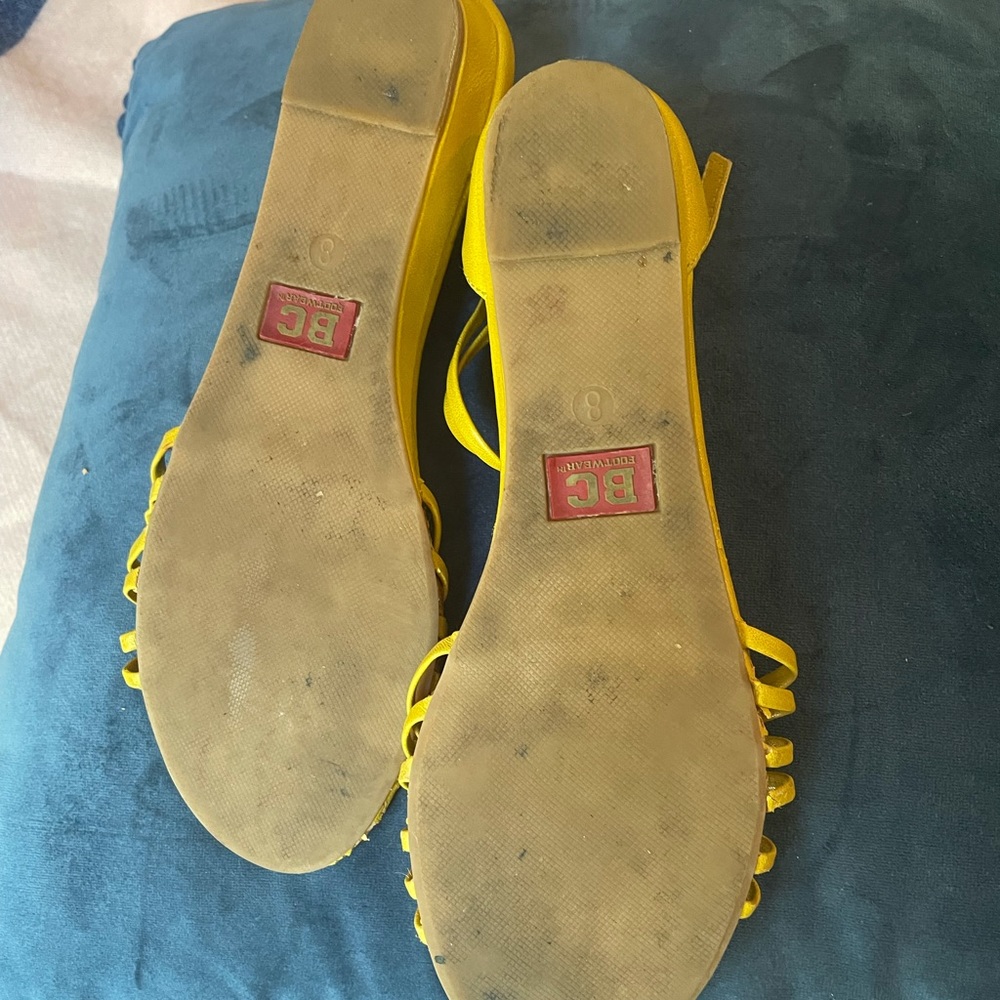 Sandal - Picture 4 of 4